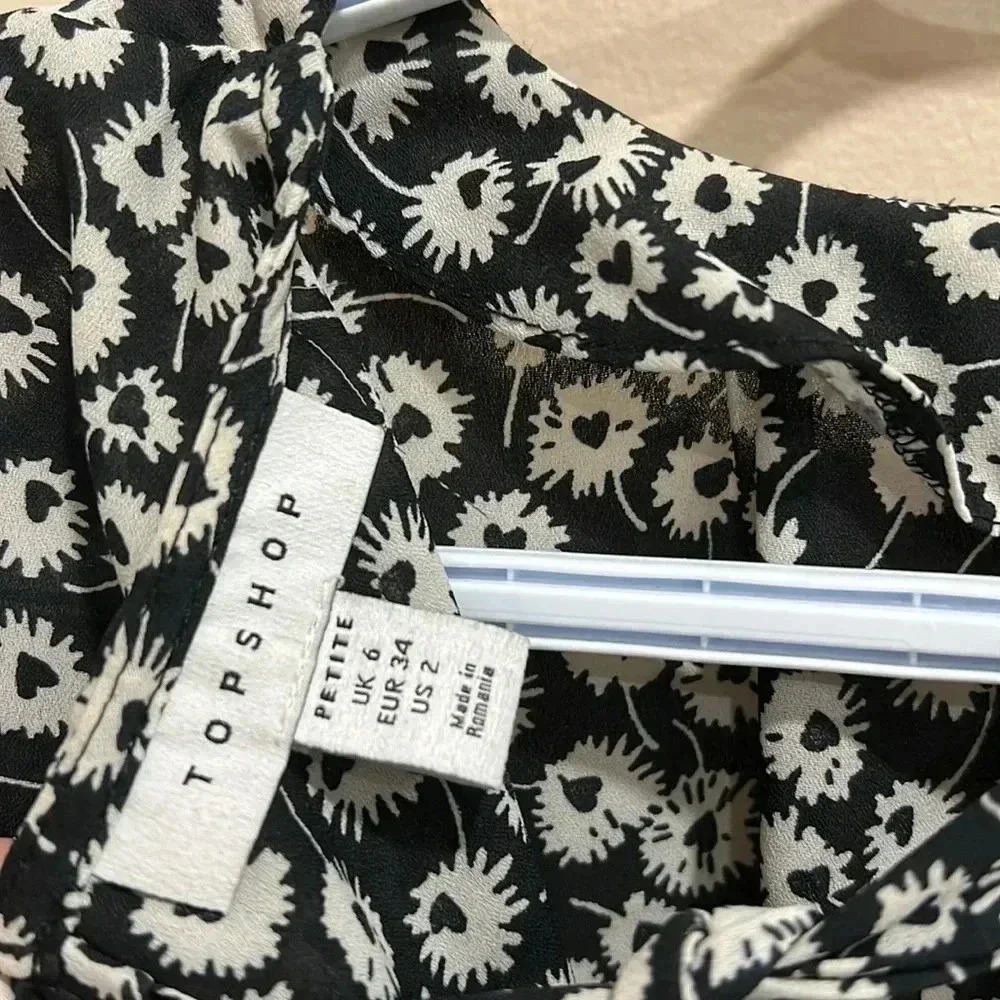 (5) Top  Shop blouse - Picture 5 of 5
